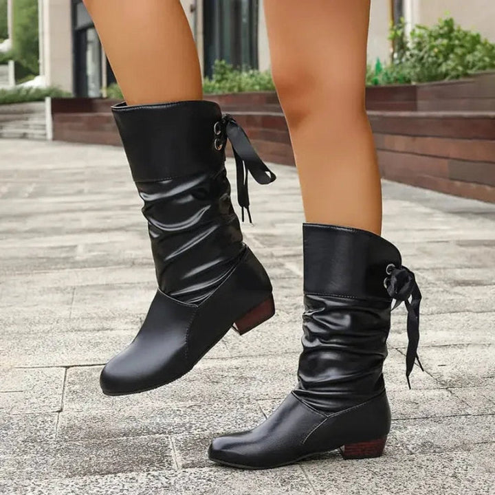 Layla | Bottines décontractées, souples et froncées, à lacets et talon bloc chic