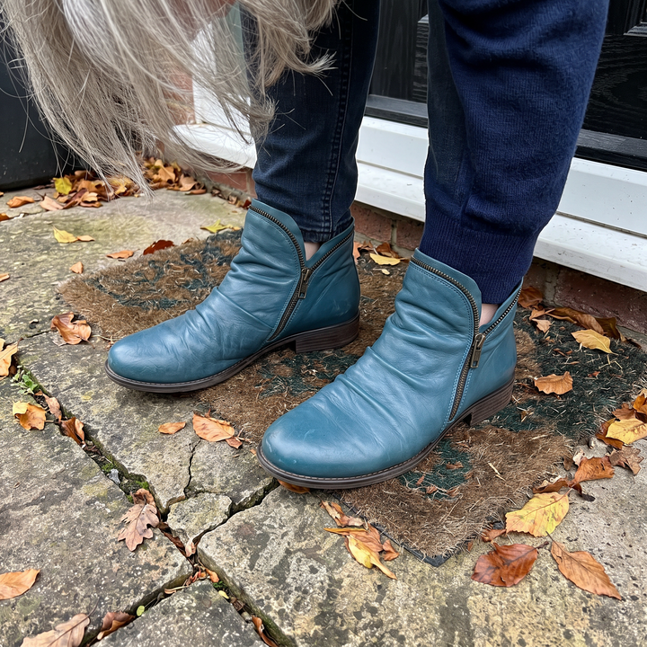 Marlowe | Chelsea Boots – Timeless Leather Design for Men