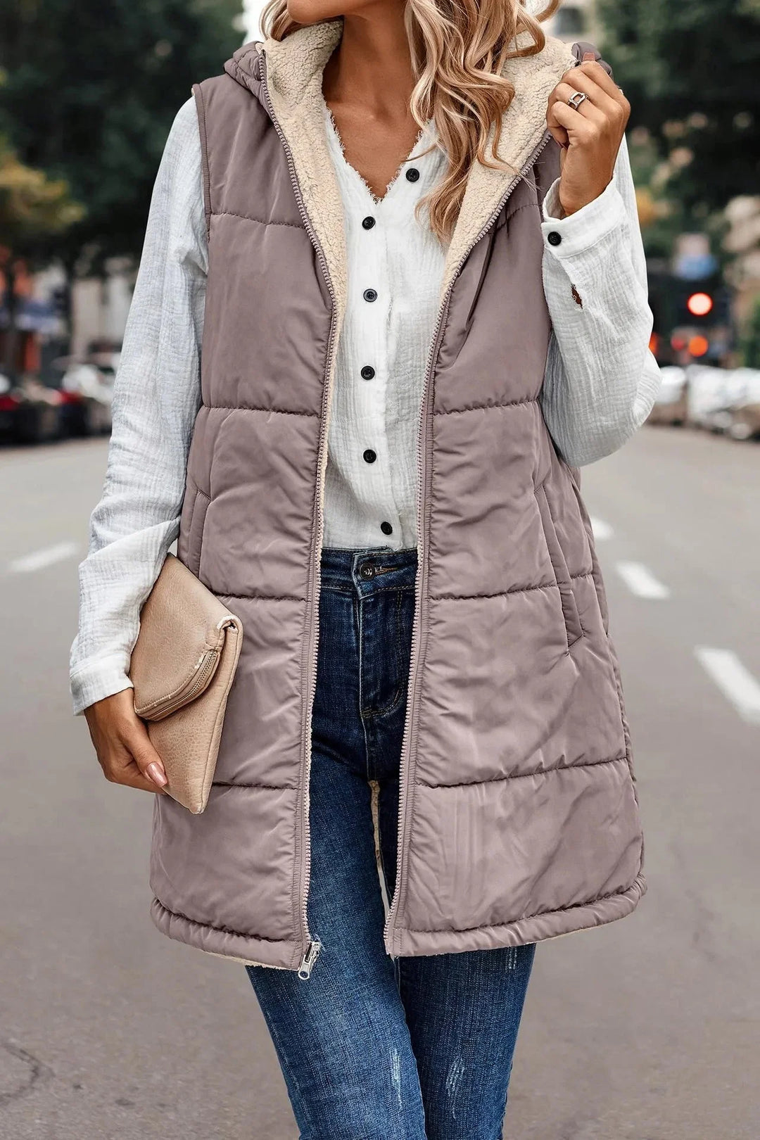 Valeria | Sporty And Chic Hooded Winter Vest