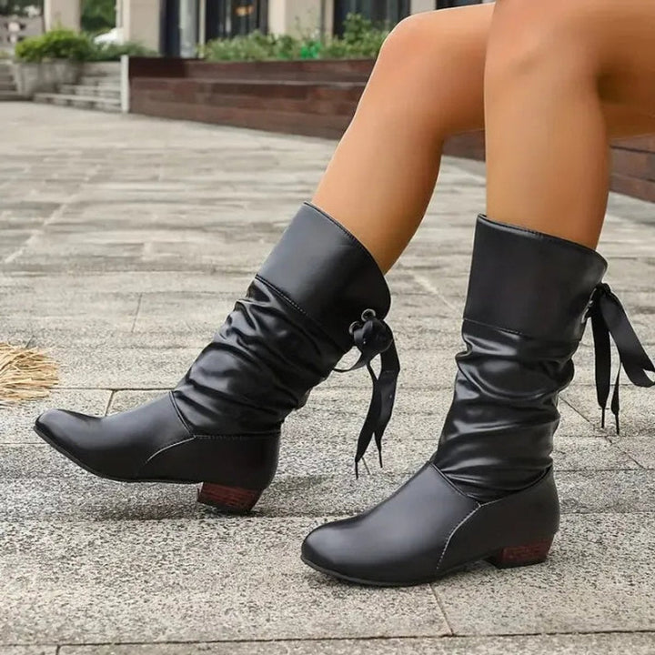 Layla | Bottines décontractées, souples et froncées, à lacets et talon bloc chic