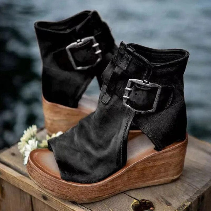Mary | Bottines compensées chic à bout ouvert, avec détails de boucles vintage