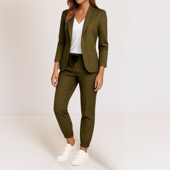 Amelia | Polished Blazer and Jogger Set for Modern Comfort