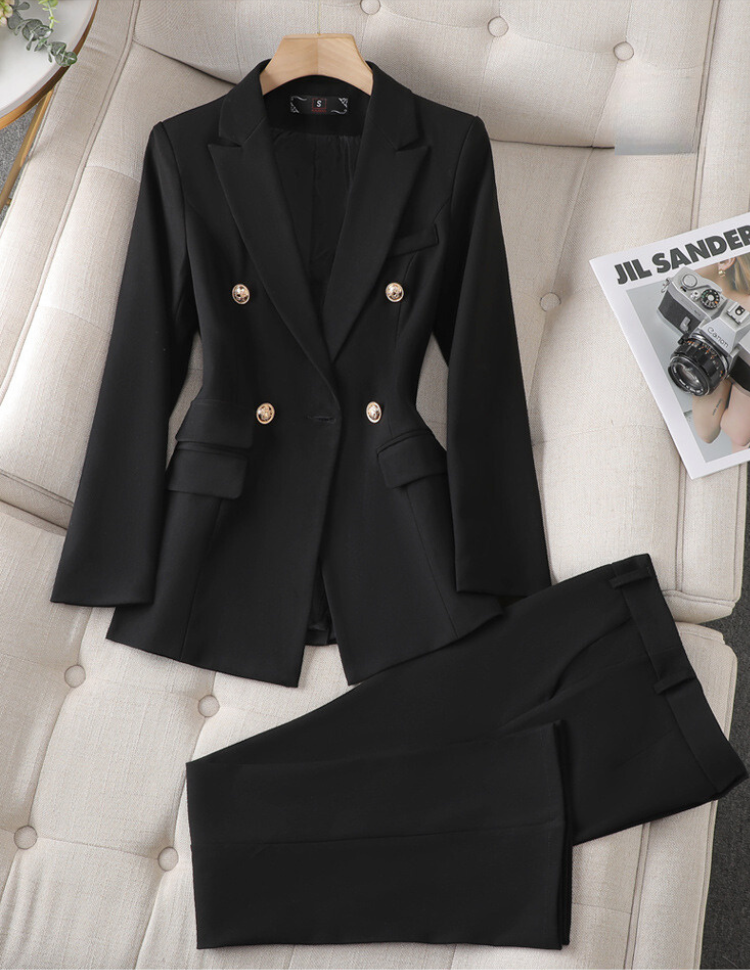 Victoria | Formal And Sophisticated Blazer And Pants Set