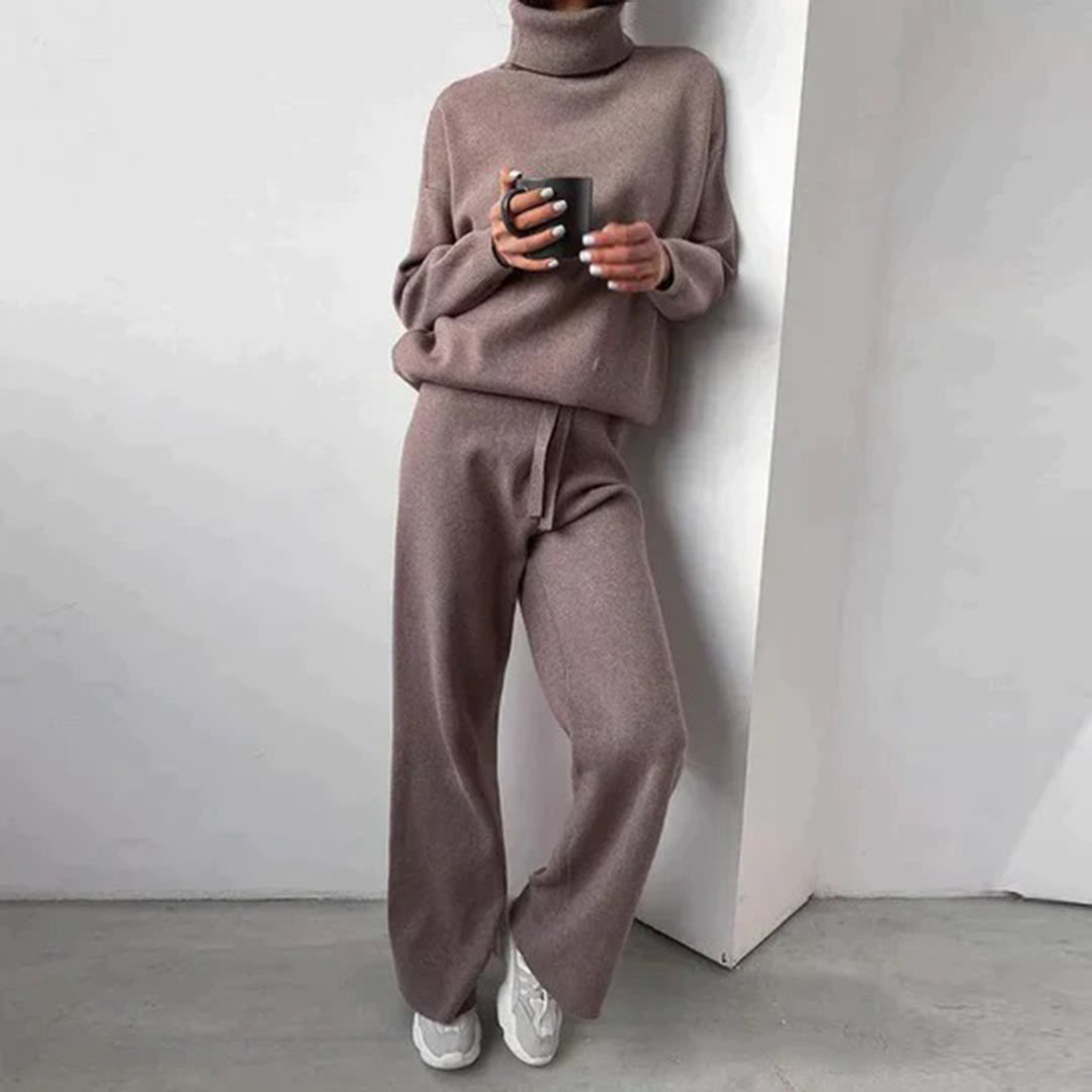 Amara | Luxurious And Comfortable Two Piece Set