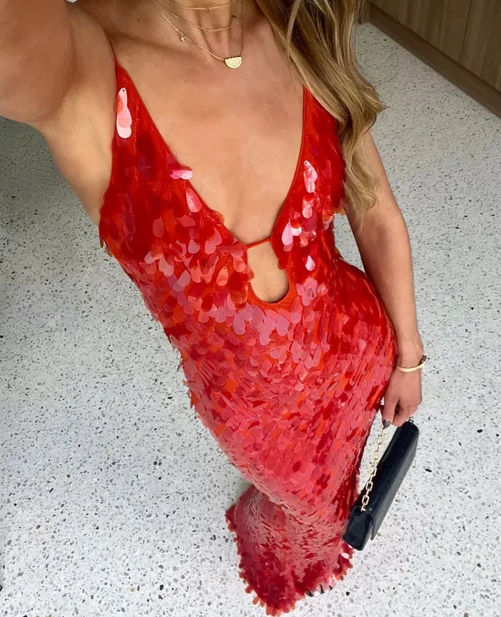 Aurora | Glamorous Sequin Backless Homecoming Dress 2