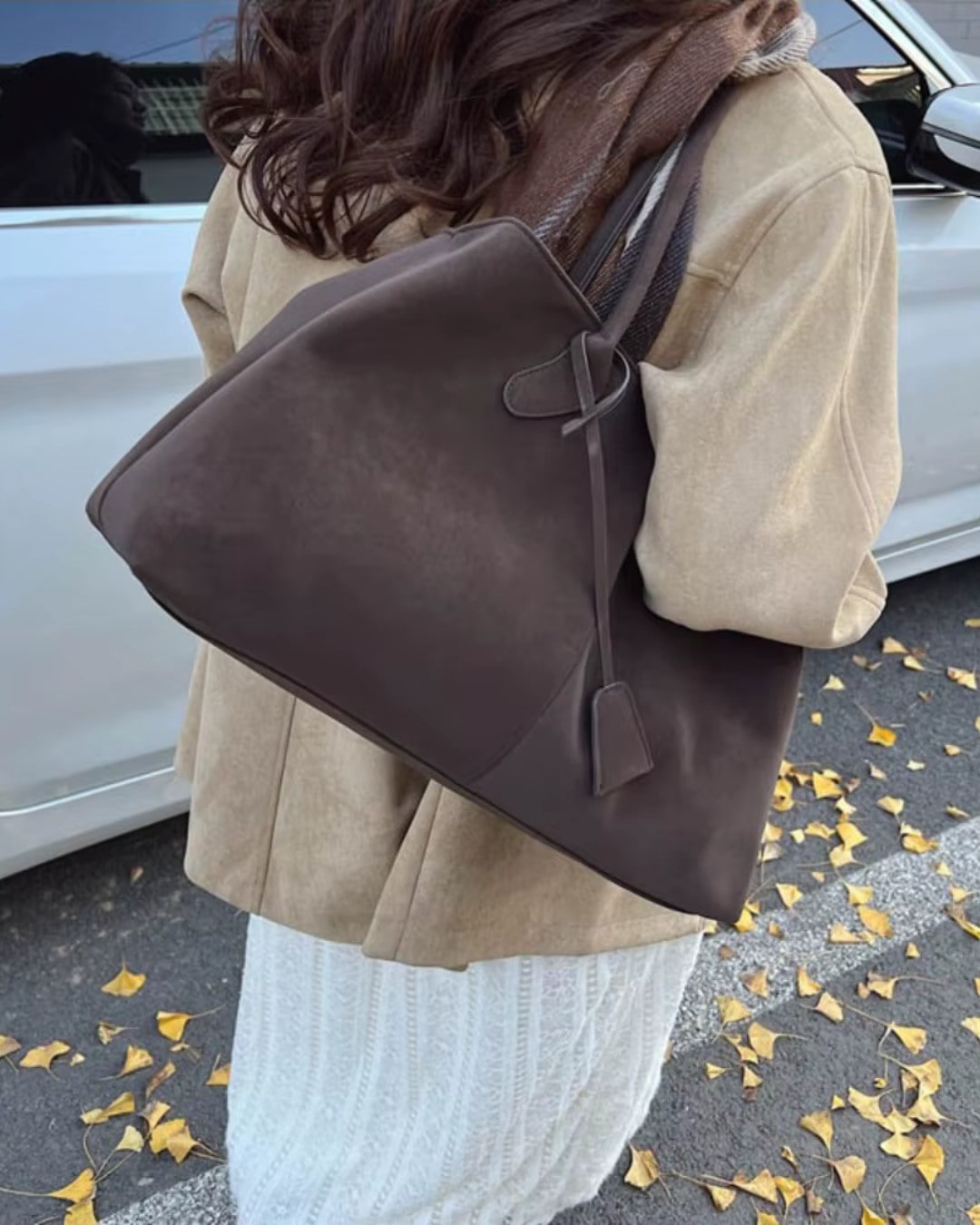 Charlotte | Elegant Minimalist Tote Bag 1