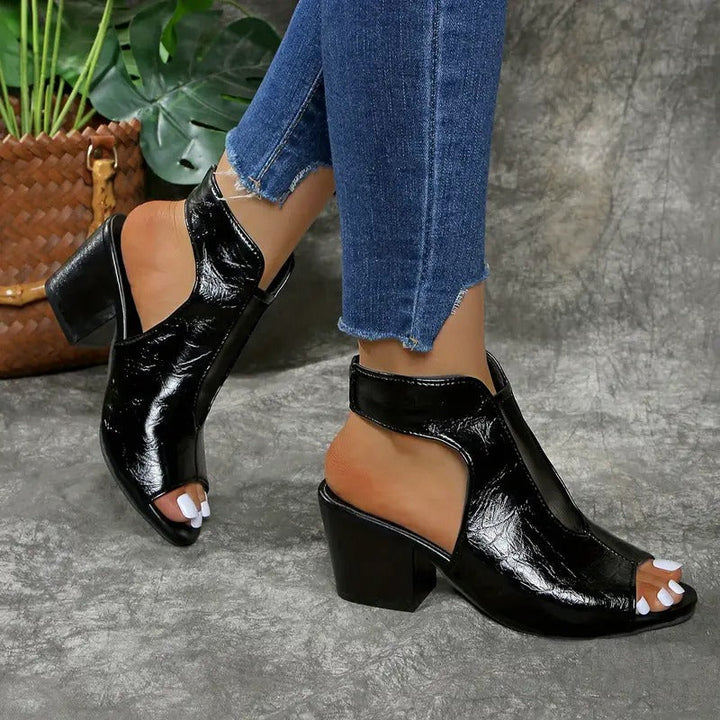 Christina | Timeless And Comfortable Block Heels Sandals 2