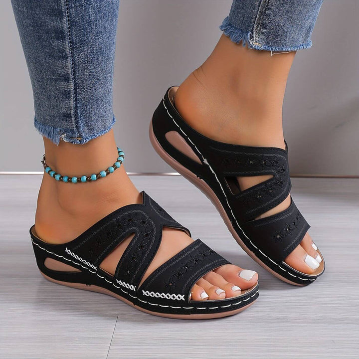 Georgina | Comfortable & Lightweight Orthopedic Walking Sandals 1
