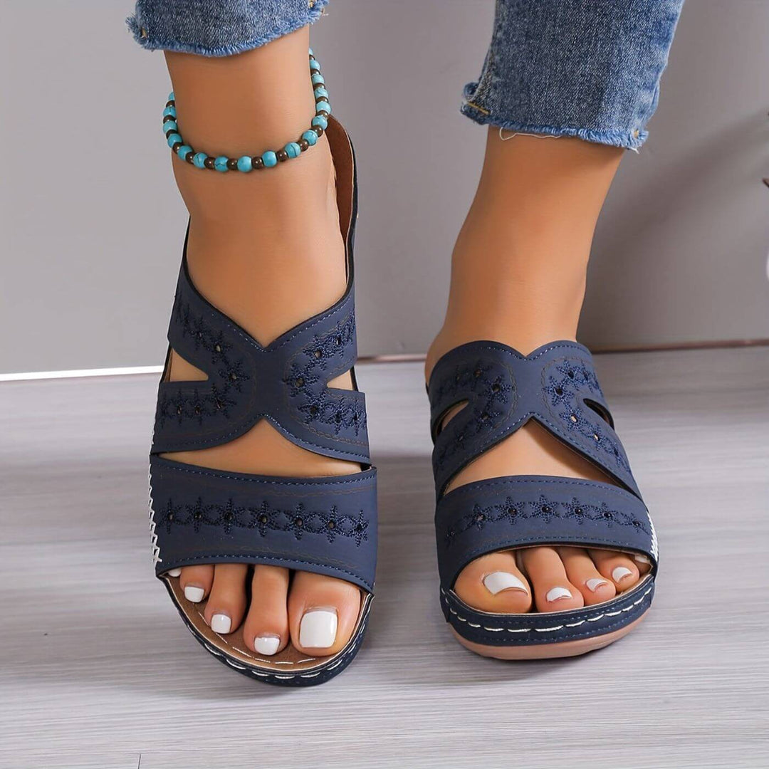 Georgina | Comfortable & Lightweight Orthopedic Walking Sandals 4