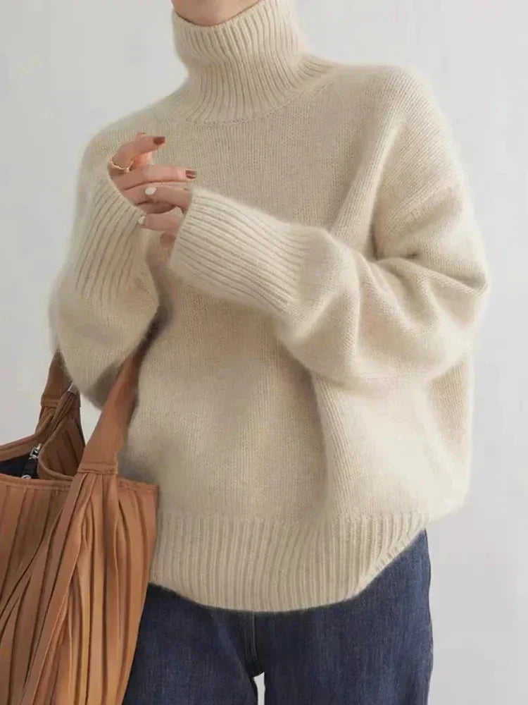 Grace | Fashionable turtleneck sweater 2