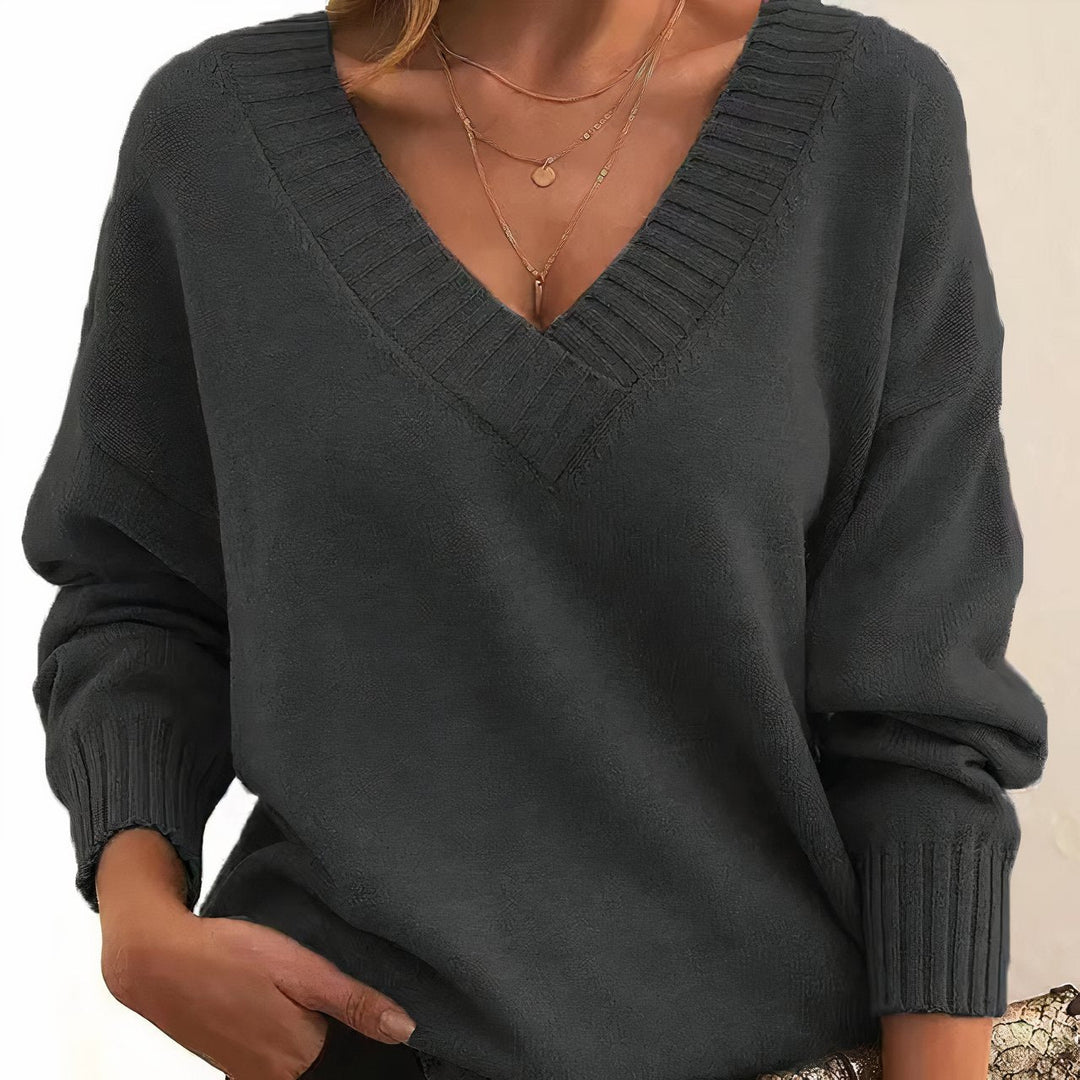Grace | Luxurious V-Neck Cashmere Blend Knit Sweater 2