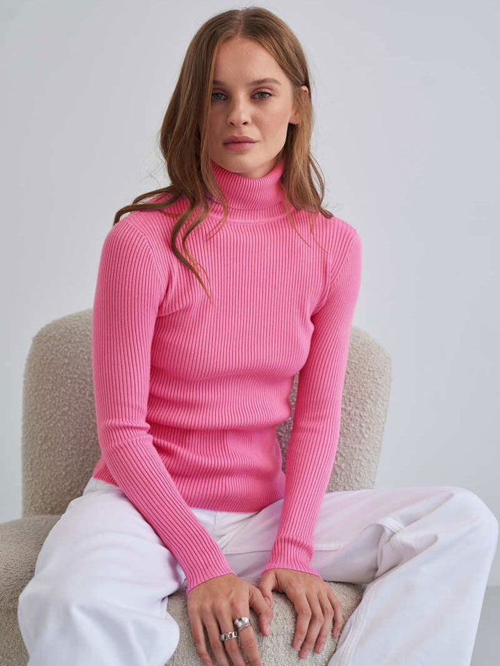 Jessika | Classic cotton turtleneck sweater 11
