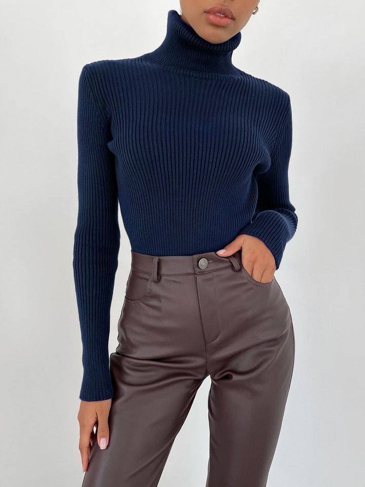 Jessika | Classic cotton turtleneck sweater 17