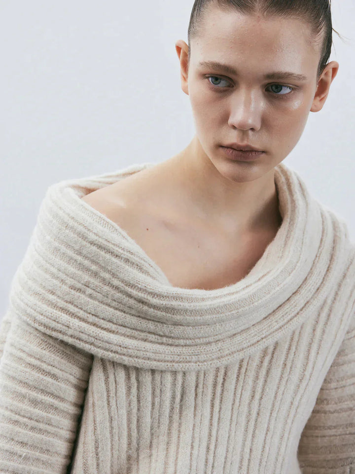 Josephine | Oversized & high roll knitted sweater 4