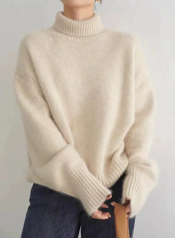 Luné | Soft Turtleneck Sweater 2