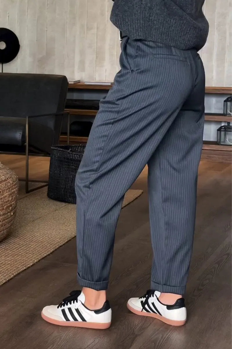 Mara | Elegant, Figure-Flattering &amp; Comfortable Trousers 4