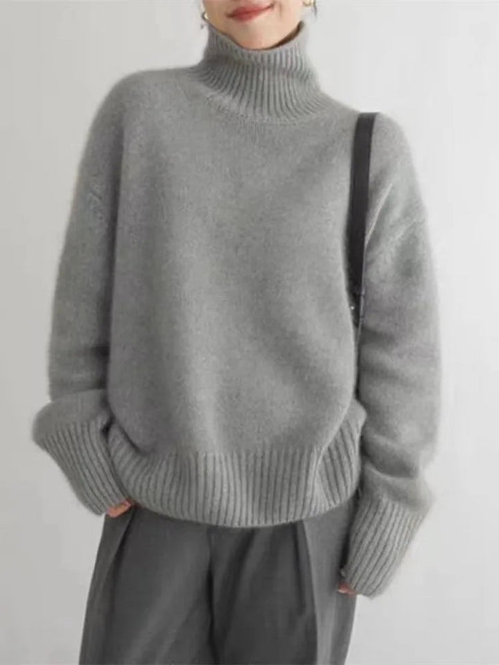 Stephanie | Cashmere Turtleneck Sweater 3