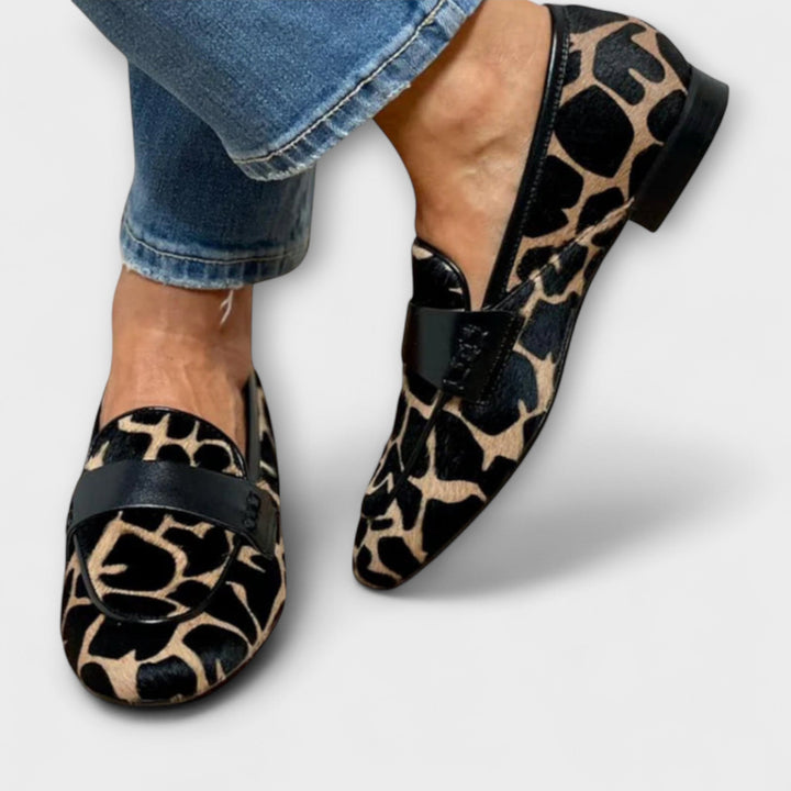 Zoey | Chic And Comfortable Leopard Print Slip-On Loafers 1