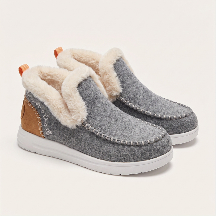 Stitcher | Winter Slip-On Boots – Cozy Fleece-Lined Style for Women