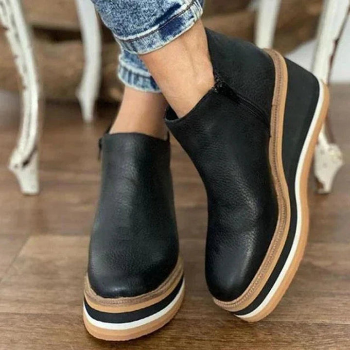 Sienna | Retro-Stiefeletten aus Wildleder mit Keilabsatz und Plateau für herbstliche Looks