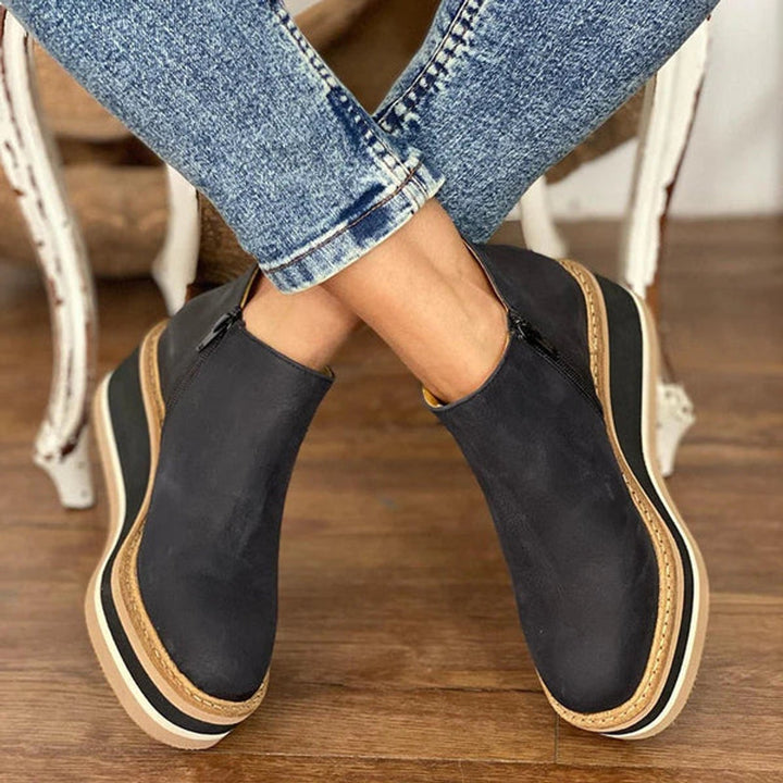 Sienna | Retro-Stiefeletten aus Wildleder mit Keilabsatz und Plateau für herbstliche Looks