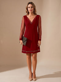 Liora | Robe de soirée courte à col en V, chic et sophistiquée