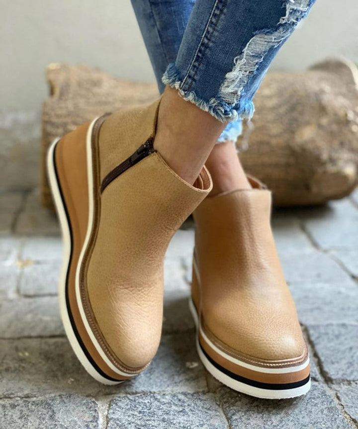 Sienna | Retro-Stiefeletten aus Wildleder mit Keilabsatz und Plateau für herbstliche Looks