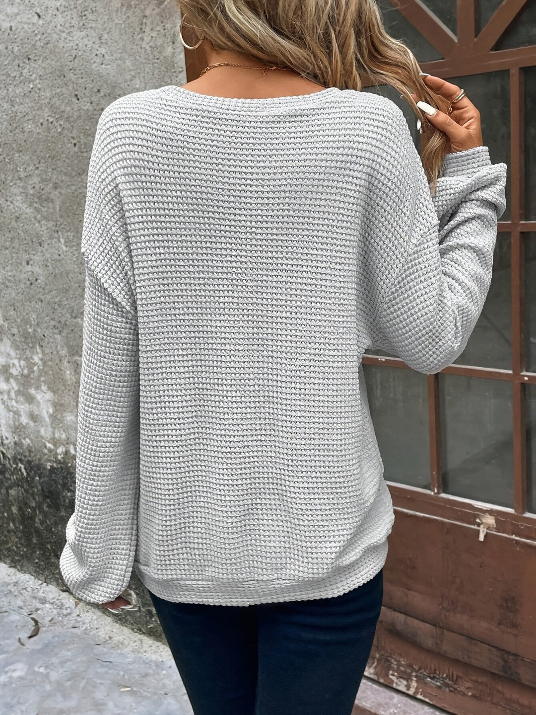 Carly | Waffle-Knit Sweater – Relaxed Comfort for Women