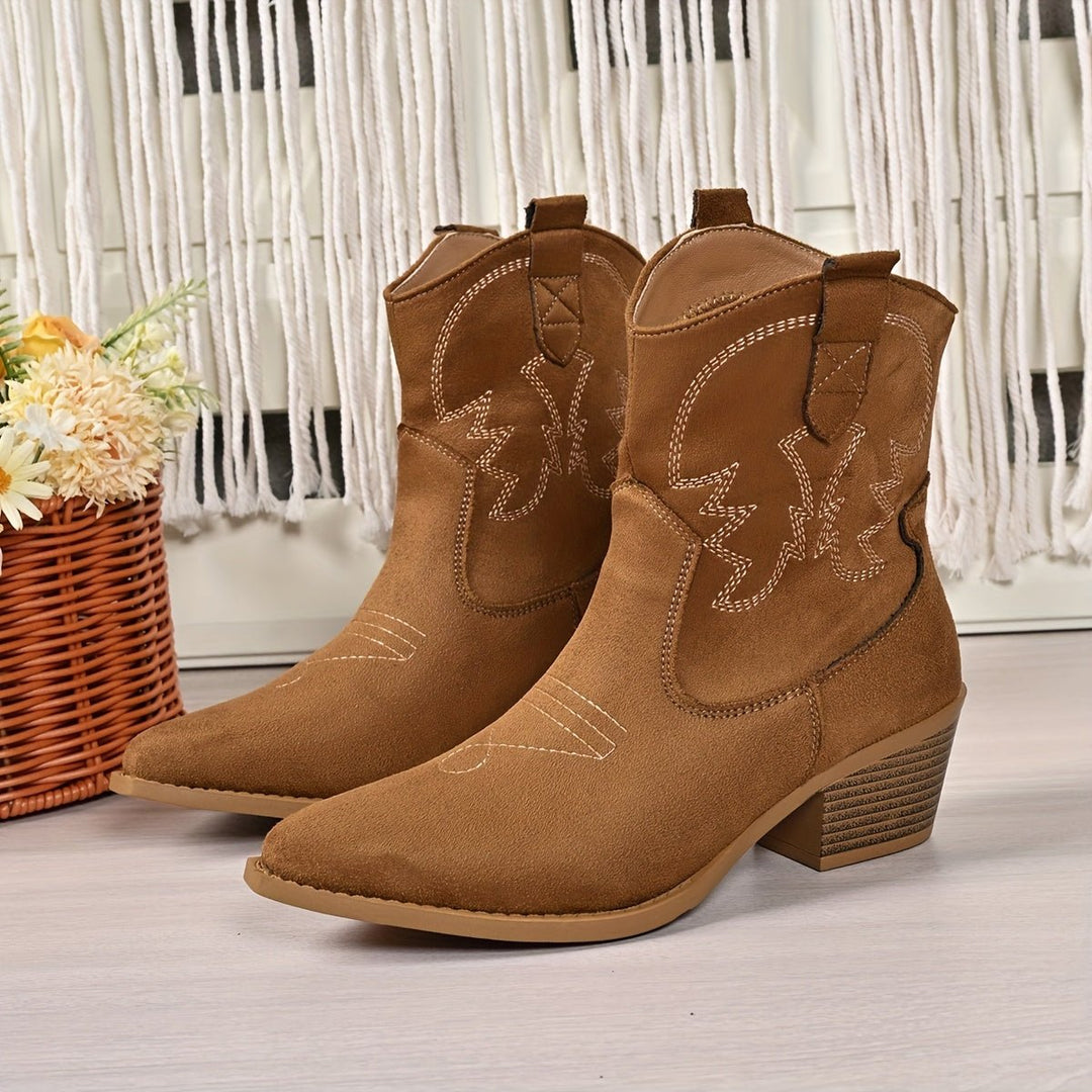Freya | Eleganti stivali da cowboy in suede con punta affusolata