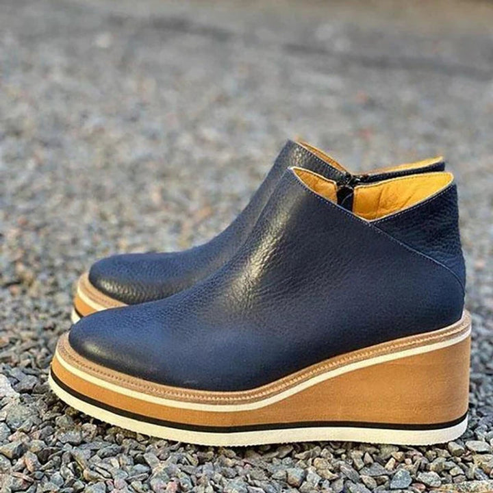 Sienna | Retro-Stiefeletten aus Wildleder mit Keilabsatz und Plateau für herbstliche Looks